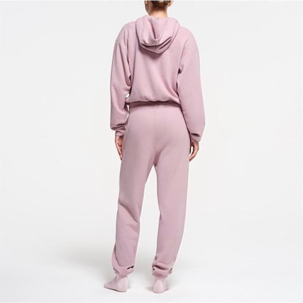 SKIMS Cotton Blend Fleece Joggers in Dusk